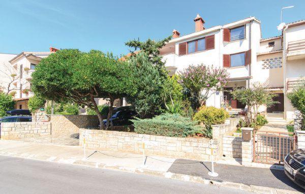 Apartment Helena Pula Exterior photo